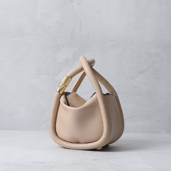 portable ring clamshell dumplings leather bucket bag female 2020 new diagonal bag fashion vegetable basket tofu