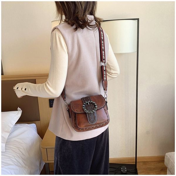 women's dinner bag shoulder bag women's 2020 new fashion slant straddle korean retro fashion party
women's dinner bag shoulder bag women's 2020 new fashion slant straddle korean retro fashion party