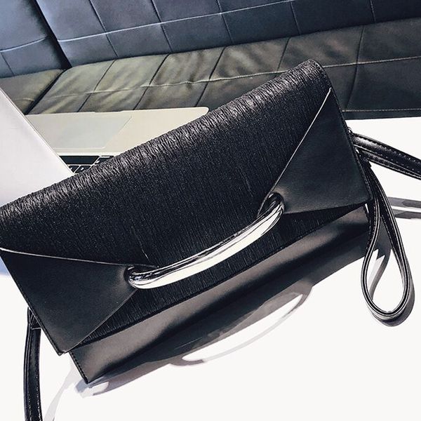 2019 new women single shoulder bag female personality and fashion versatile temperament clutch bag lady envelope clutch
2019 new women single shoulder bag female personality and fashion versatile temperament clutch bag lady envelope clutch