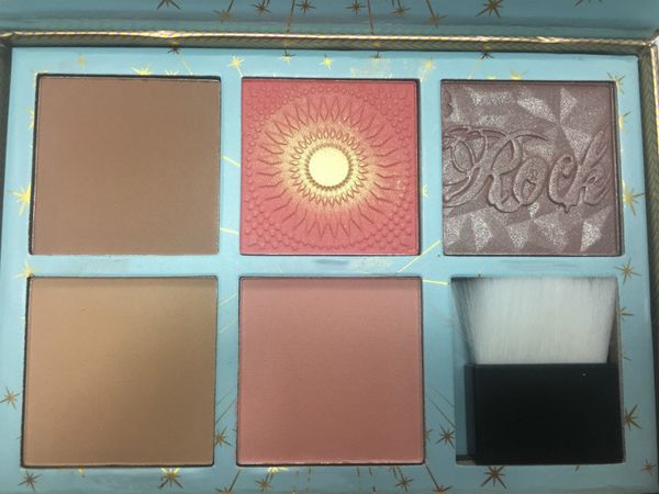 Известный Бренд BENIF Brush Limited Edition Чик и Маркеры Cheekathon Blush Палитра Bronzer высококачеств
Известный Бренд BENIF Brush Limited Edition Чик и Маркеры Cheekathon Blush Палитра Bronzer высококачеств