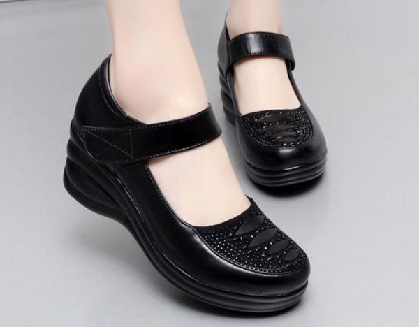 2019 women's shoes in spring and autumn with new style slope heel round head mother shoes@7065, Black
2019 women's shoes in spring and autumn with new style slope heel round head mother shoes@7065, Black