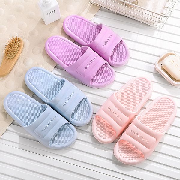 2020 new slippers summer home indoor non-slip soft bottom gym bathroom bathing couple l cool slippers flip flops women pvc, Black
2020 new slippers summer home indoor non-slip soft bottom gym bathroom bathing couple l cool slippers flip flops women pvc, Black