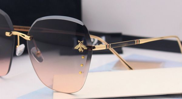 cute sunglass new rimless gradient color sun glasses trendy brand designer eyewears sunglasses boys girls frameless mental glass, White;black
cute sunglass new rimless gradient color sun glasses trendy brand designer eyewears sunglasses boys girls frameless mental glass, White;black