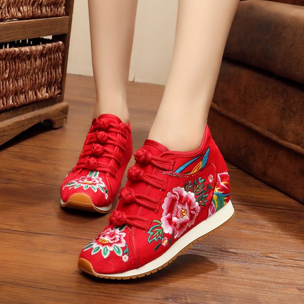 red fashion platform warm in winter with fur women's embroidery soft sole national shoes low boots ladies shoes, Black
red fashion platform warm in winter with fur women's embroidery soft sole national shoes low boots ladies shoes, Black