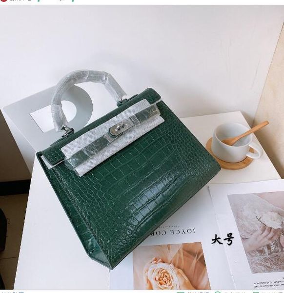 the handbag of is fashionable, and the handbag of the little red book with patent leather and crocodile prints is
the handbag of is fashionable, and the handbag of the little red book with patent leather and crocodile prints is