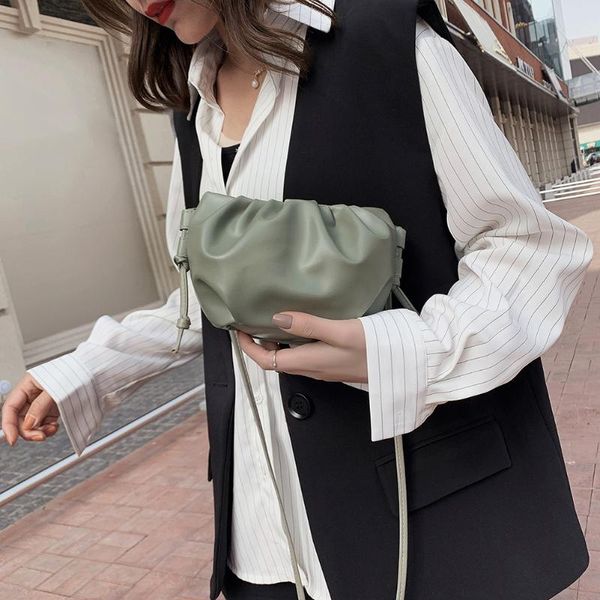 women cloud shoulder bag pu leather handbag day clutche solid color fashion female messenger crossbody bags handle bag green
women cloud shoulder bag pu leather handbag day clutche solid color fashion female messenger crossbody bags handle bag green