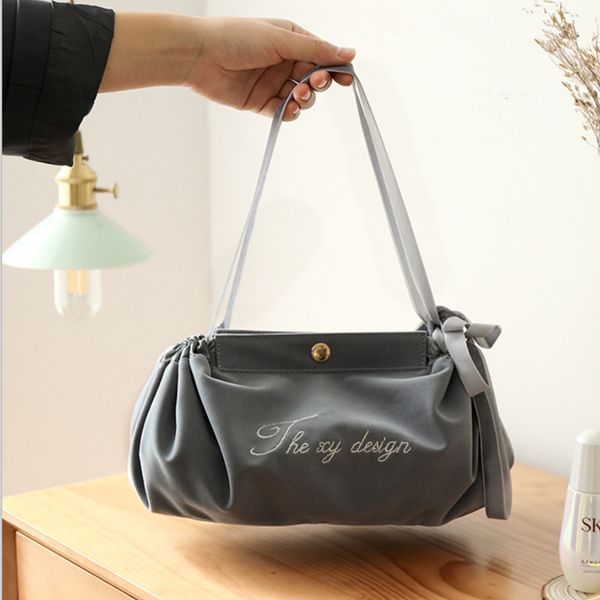 puou new lazy drawstring makeup bag makeup case storage pouch toiletry beauty kit box shoulder bags travel cosmetic bag
puou new lazy drawstring makeup bag makeup case storage pouch toiletry beauty kit box shoulder bags travel cosmetic bag