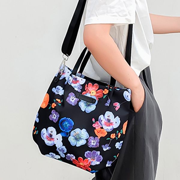 nylon women's shoulder bags fashion large capacity handbag simple colorful messenger bags luxury design zipper feminina
nylon women's shoulder bags fashion large capacity handbag simple colorful messenger bags luxury design zipper feminina