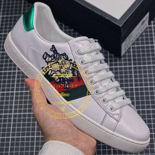 2019 new designer mens shoes with women luxury designer sneaker man casual ace shoes green red stripe size 35-44, White;red
2019 new designer mens shoes with women luxury designer sneaker man casual ace shoes green red stripe size 35-44, White;red