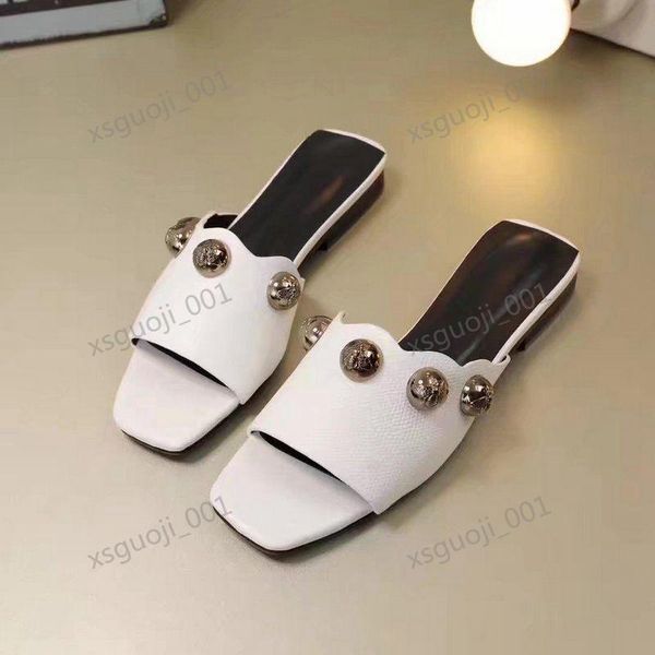 classic fashion men women designer slides shoes summer wide flat slippery beach sandals slipper flip flop size 35-45, Black;grey
classic fashion men women designer slides shoes summer wide flat slippery beach sandals slipper flip flop size 35-45, Black;grey