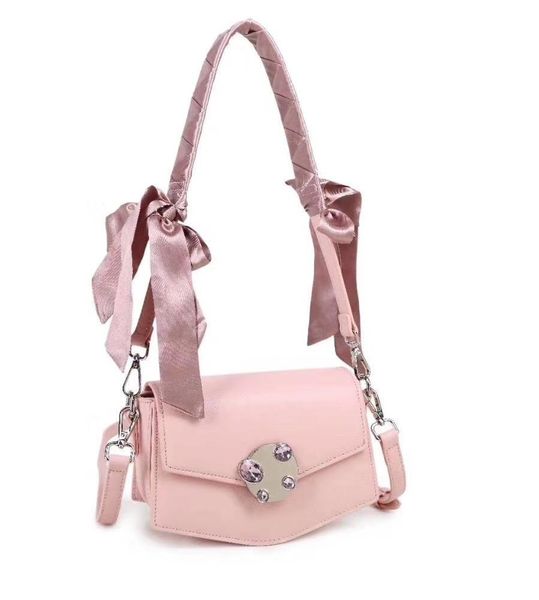 korean version of the new bow lady shoulder bag 2020 fashion wild womens small square bag large capacity diagonal female bag 
korean version of the new bow lady shoulder bag 2020 fashion wild womens small square bag large capacity diagonal female bag