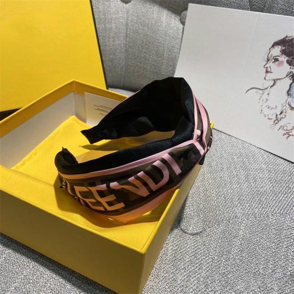 весна лето последние женщины оголовье мода письмо печатные леди hairband открытый личность шарм девушки спорт головной убор, Silver
весна лето последние женщины оголовье мода письмо печатные леди hairband открытый личность шарм девушки спорт головной убор, Silver