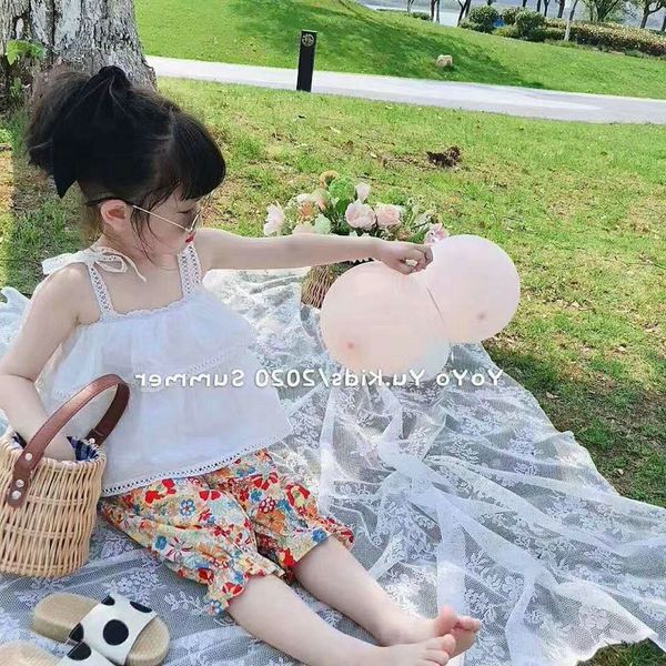 baby girl summer clothing set white lace strap shirts+floral pantstoddlers children fashion princess suits kids clothes 2-7age
baby girl summer clothing set white lace strap shirts+floral pantstoddlers children fashion princess suits kids clothes 2-7age