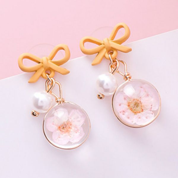 korean fashion new cute bow pearl flower glass small stud earring sweet colored glaze cherry fresh earrings jewelry for women, Golden;silver
korean fashion new cute bow pearl flower glass small stud earring sweet colored glaze cherry fresh earrings jewelry for women, Golden;silver