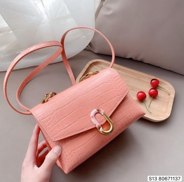 #54517 naverfull 5a+ l дизайнерская хозяйственная сумка v fashion women shoulder bag classic lady messenger сумки кошелек повседневная сумка, Black
#54517 naverfull 5a+ l дизайнерская хозяйственная сумка v fashion women shoulder bag classic lady messenger сумки кошелек повседневная сумка, Black