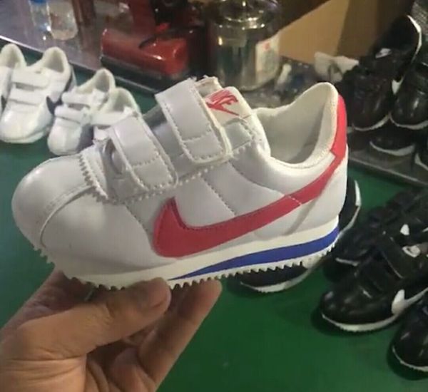Child Sport Shoes/ Boys and Girls Sneakers,Casual Athletic Shoes Children Running Shoes for Kids shoes hook loop Leather shoe
Child Sport Shoes/ Boys and Girls Sneakers,Casual Athletic Shoes Children Running Shoes for Kids shoes hook loop Leather shoe