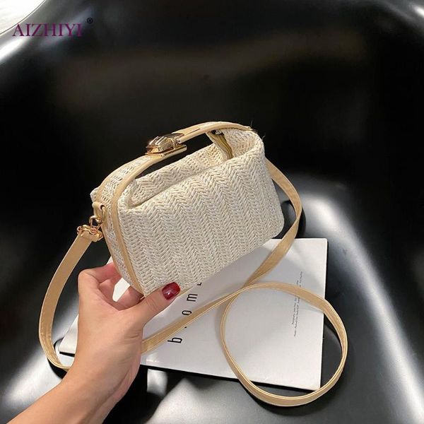 women straw shoulder bag pu splicing female summer casual messenger pouch fashion straw female cross shoulder bag
women straw shoulder bag pu splicing female summer casual messenger pouch fashion straw female cross shoulder bag