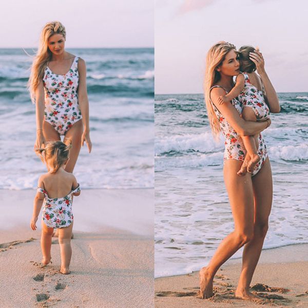 floral family matching swimwear one piece swimsuit for mother and daughter baby girl summer swimwear beach swimming clothes
floral family matching swimwear one piece swimsuit for mother and daughter baby girl summer swimwear beach swimming clothes