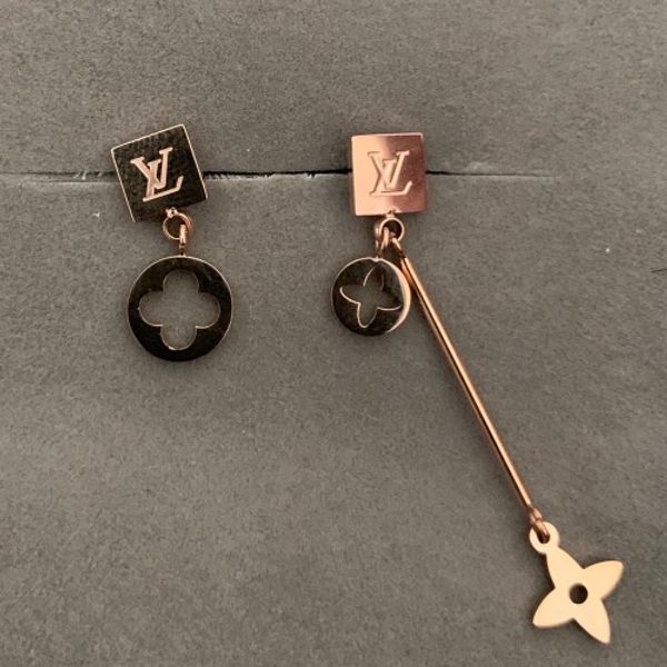 Never fade deluxe brand de igner tainle teel earring ro e gold filled fa hion new tyle letter flower dangle for women girl gift, Golden
Never fade deluxe brand de igner tainle teel earring ro e gold filled fa hion new tyle letter flower dangle for women girl gift, Golden