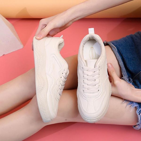 ventilation seasons casual shoes women runing 2019 sports fashion flat leather four non-slip young business for shoes work studen toocj, Black
ventilation seasons casual shoes women runing 2019 sports fashion flat leather four non-slip young business for shoes work studen toocj, Black