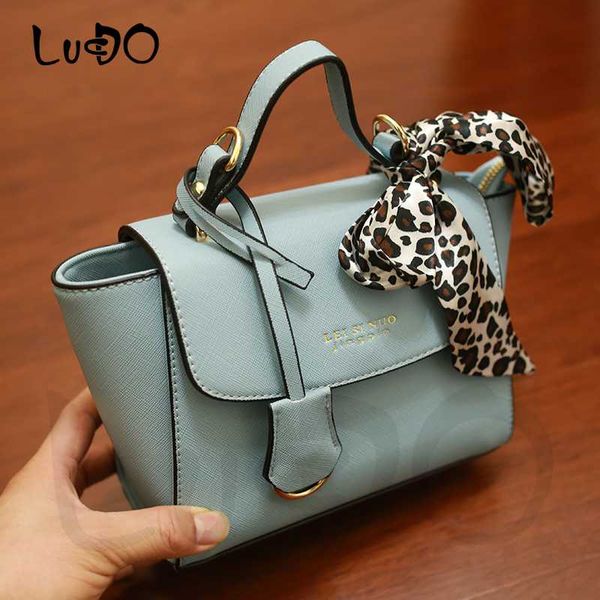 handbag 2020 new small tassel totes bag fashion crossbody bags for women 2020 messenger shoulder bags
handbag 2020 new small tassel totes bag fashion crossbody bags for women 2020 messenger shoulder bags