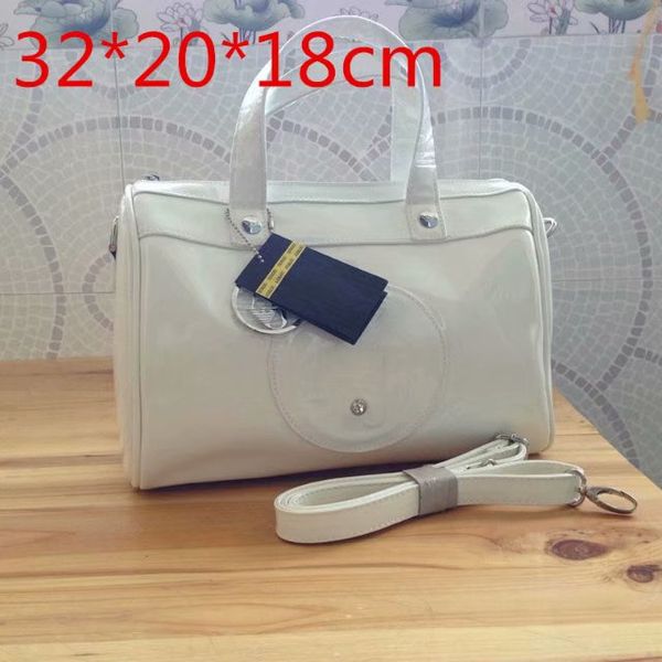 Women Handbags Letter Large Capacity Travel Duffle Striped Waterproof Beach Bag Shoulder Bag brand designer luggage handbags sport bag
Women Handbags Letter Large Capacity Travel Duffle Striped Waterproof Beach Bag Shoulder Bag brand designer luggage handbags sport bag