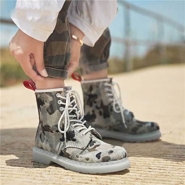 autumn winter ankle snow boots women high-platform boots horse hair british ladies low heel short motorcycle botas mujer, Black
autumn winter ankle snow boots women high-platform boots horse hair british ladies low heel short motorcycle botas mujer, Black