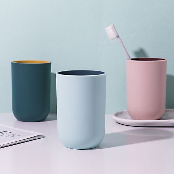 creative portable toothbrush cup household plastic cute frosted toothbrush cup two color couple simple wash cup
creative portable toothbrush cup household plastic cute frosted toothbrush cup two color couple simple wash cup
