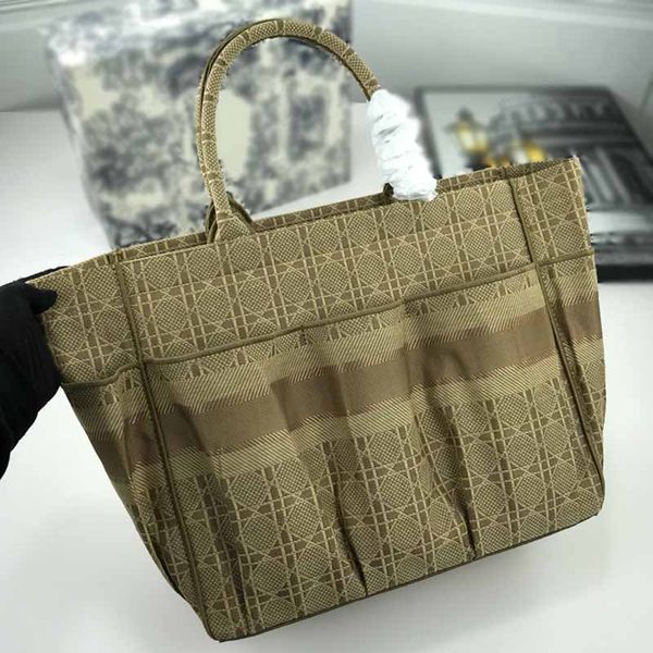 brand shoulder bag canvas designer women luxury nylon printed handbag embroidery designer messenger bags fashion bag brand ladies tot 162
brand shoulder bag canvas designer women luxury nylon printed handbag embroidery designer messenger bags fashion bag brand ladies tot 162