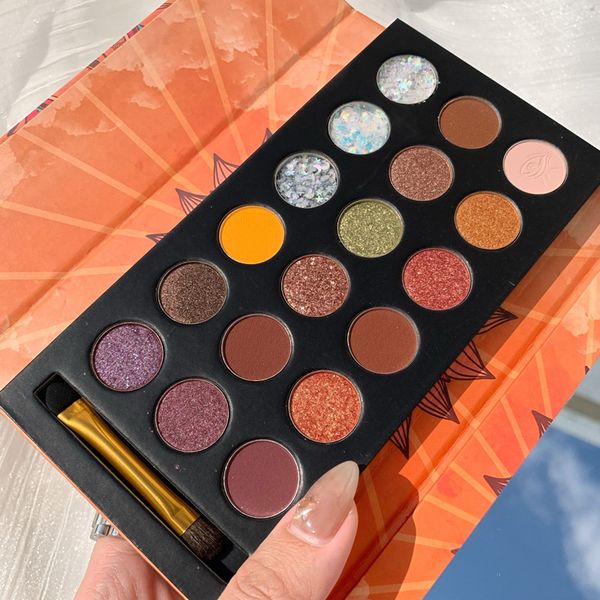 eye shadow eye shadow plate pearl matte
eye shadow eye shadow plate pearl matte