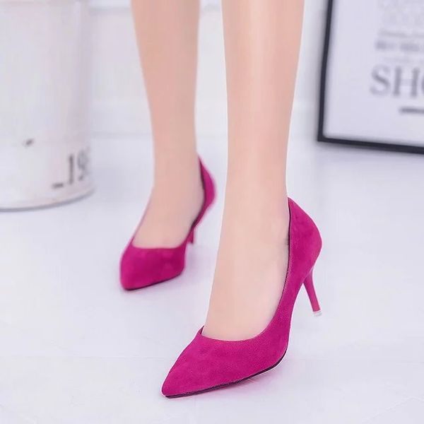 Sapatos clássicos wcm9930
Sapatos clássicos wcm9930