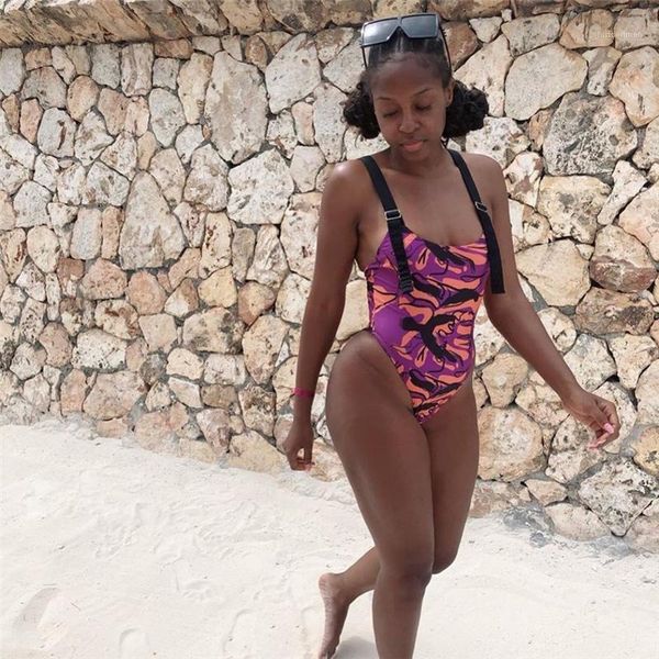 doodling printed female swimwears fashion contrast color ladies beachwears womens skinny one piece bikinis summer, White;black
doodling printed female swimwears fashion contrast color ladies beachwears womens skinny one piece bikinis summer, White;black