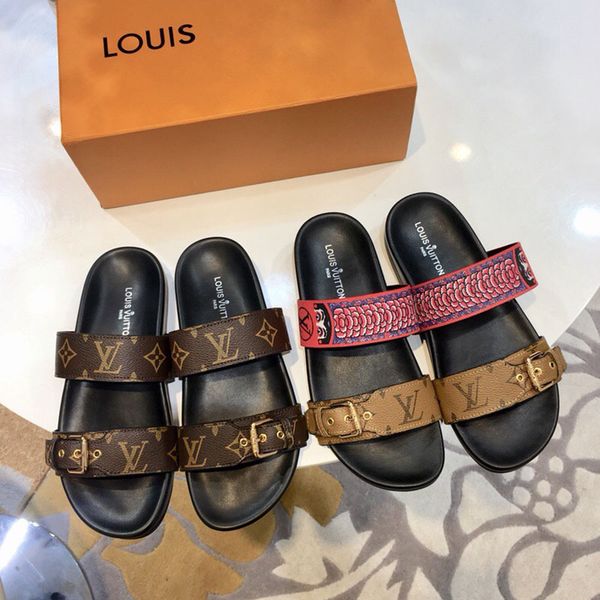 Chinelos luxuryshoes88 
Chinelos luxuryshoes88