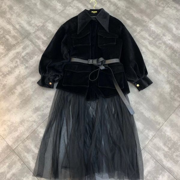 2019 winter new lapel, long sleeve, multi pocket, yarn matching, horse hair like waistband, cotton padded clothes, Black
2019 winter new lapel, long sleeve, multi pocket, yarn matching, horse hair like waistband, cotton padded clothes, Black