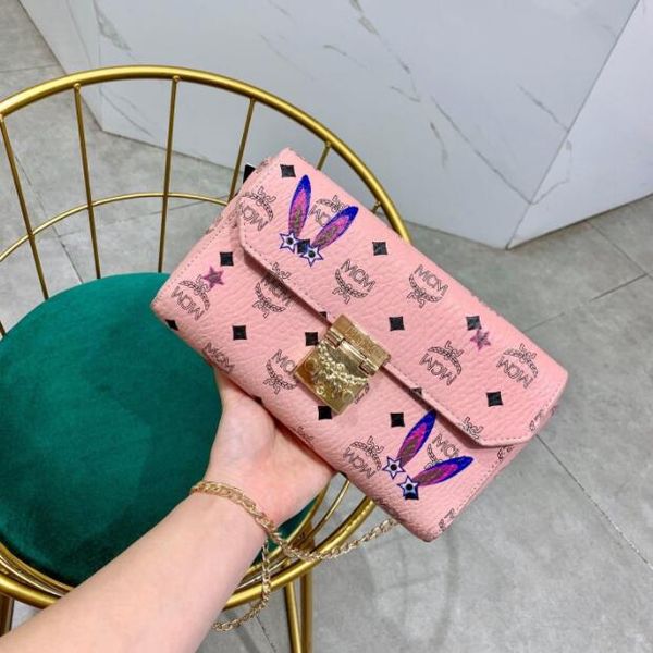 rabbit print lovely and practical style cross arm chain bag small joker collocation sense full pink large: 23*14\ black small 19*11
rabbit print lovely and practical style cross arm chain bag small joker collocation sense full pink large: 23*14\ black small 19*11