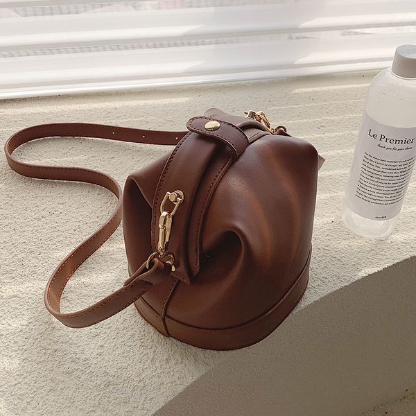 senior sense handbag fashion designer ladies new handbag bucket bag shoulder strap diagonal cross bag mini wallet
senior sense handbag fashion designer ladies new handbag bucket bag shoulder strap diagonal cross bag mini wallet