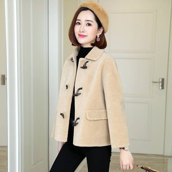 2019 women winter real fur coat soft turn down collar natural sheep shearing short jacket female suede liner outerwear k327, Black
2019 women winter real fur coat soft turn down collar natural sheep shearing short jacket female suede liner outerwear k327, Black