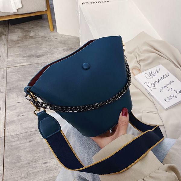 весенняя мода сумка-мессенджер женский дикий ins сумка на плечо 2020 новый чистый красный большой емкости невестка
весенняя мода сумка-мессенджер женский дикий ins сумка на плечо 2020 новый чистый красный большой емкости невестка