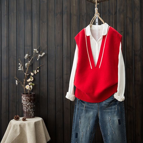 knitted vest women's short sweater vest big v neck autumn new shirt college wind sweater, Black;white
knitted vest women's short sweater vest big v neck autumn new shirt college wind sweater, Black;white