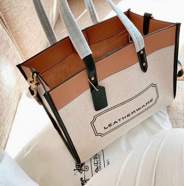 2020 new leather women's handbag shoulder bags crossbody bags messenger bag -03951, Black
2020 new leather women's handbag shoulder bags crossbody bags messenger bag -03951, Black