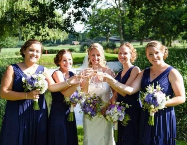 arabic style chiffon bridesmaid dresses pleats long a-line v neck wedding party dress 2020 new simple maid of honor dresses, White;pink
arabic style chiffon bridesmaid dresses pleats long a-line v neck wedding party dress 2020 new simple maid of honor dresses, White;pink