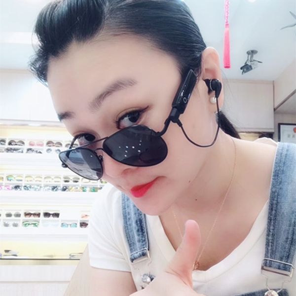 4.1 smart stereo blue-tooth headphone glasses wireless sports bluetooth sun glasses headphone call voice report number, Silver
4.1 smart stereo blue-tooth headphone glasses wireless sports bluetooth sun glasses headphone call voice report number, Silver