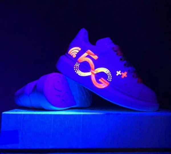 роскошные дизайнерские мужские женские кроссовки дешевые лучшие высококачественные модные белые кожаные туфли на платформе плоские на открыт, Black
роскошные дизайнерские мужские женские кроссовки дешевые лучшие высококачественные модные белые кожаные туфли на платформе плоские на открыт, Black