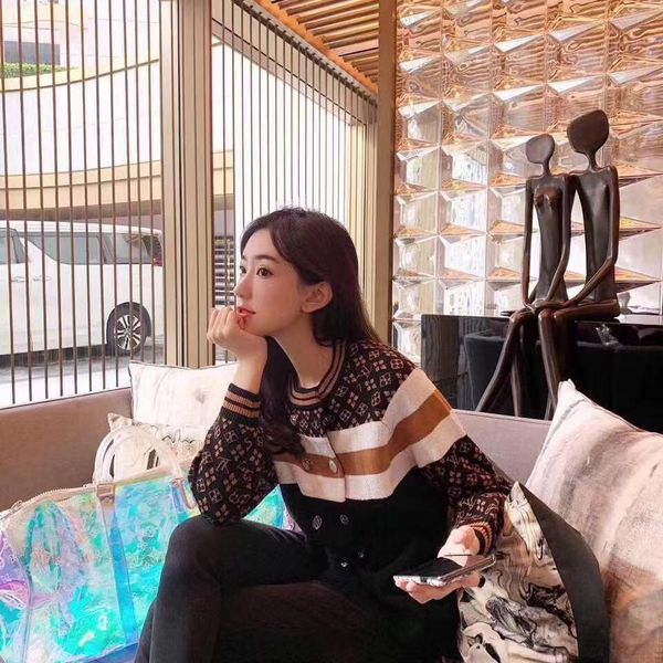 осенне-зимний узор жаккардовое письмо круглый вырез свитера, модное восстановление древних способов печати свитер шерстяной жакет женский ко, White;black
осенне-зимний узор жаккардовое письмо круглый вырез свитера, модное восстановление древних способов печати свитер шерстяной жакет женский ко, White;black