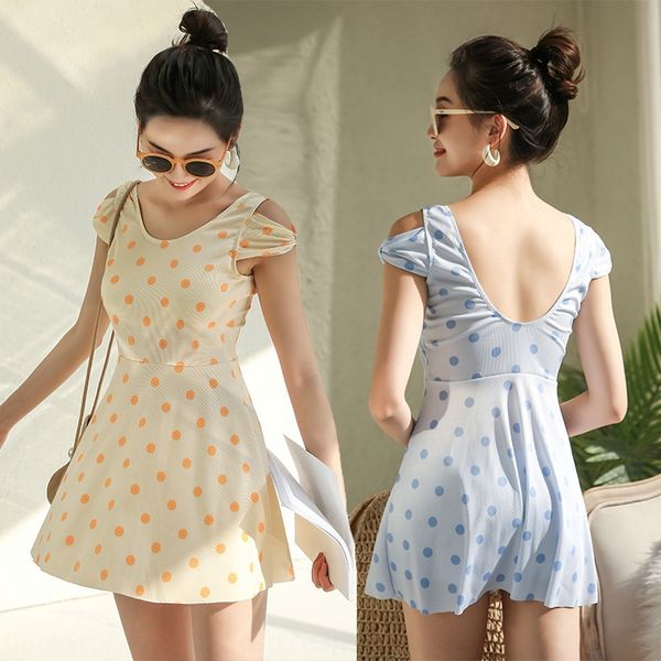 2020 new one-piece female skinny conservative skirt polka dot swimsuit short sleeve backless spring swimsuit, White;black
2020 new one-piece female skinny conservative skirt polka dot swimsuit short sleeve backless spring swimsuit, White;black