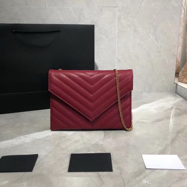 new genuine leather woman bag sell designer chain strap double sided use lady cross body woman bag
new genuine leather woman bag sell designer chain strap double sided use lady cross body woman bag