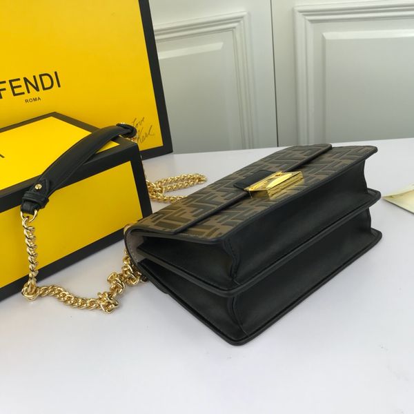 19ss fashion cartoon oil painting crossbody bags for women vintage starry style box ladies messenger shoulder bag party clutch mini
19ss fashion cartoon oil painting crossbody bags for women vintage starry style box ladies messenger shoulder bag party clutch mini