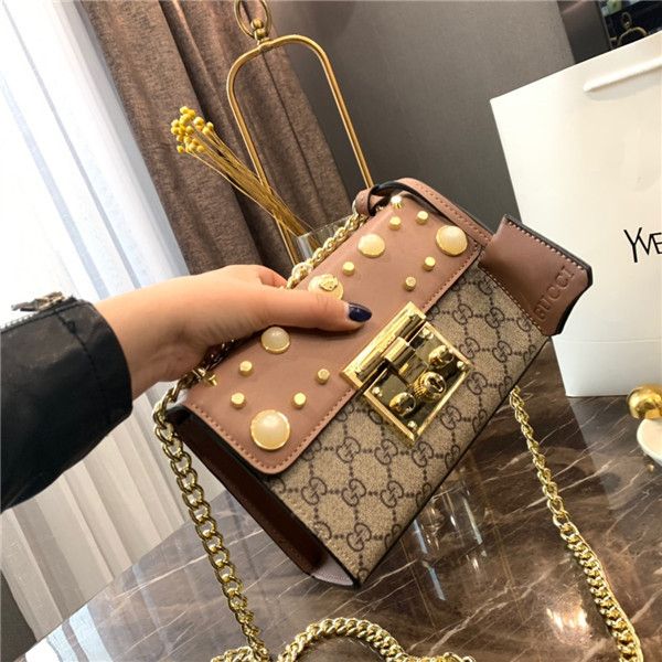 Hot Sale Fashion Handbags Women's bags new Handbags Wallets woman Leather Bag Ladies Crossbody bag female Shoulder Bags WH4029
Hot Sale Fashion Handbags Women's bags new Handbags Wallets woman Leather Bag Ladies Crossbody bag female Shoulder Bags WH4029