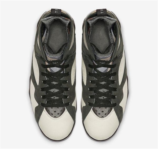 2019 release patta x air 7 og sp icicle shimmer retro mahogany mink sequoia crimson men basketball shoes at3375-100 sneakers with box, White;red
2019 release patta x air 7 og sp icicle shimmer retro mahogany mink sequoia crimson men basketball shoes at3375-100 sneakers with box, White;red
