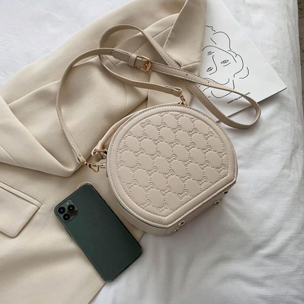 women round bag ladies handbags shoulder bags wholesale girls crossbody bag high quality
women round bag ladies handbags shoulder bags wholesale girls crossbody bag high quality